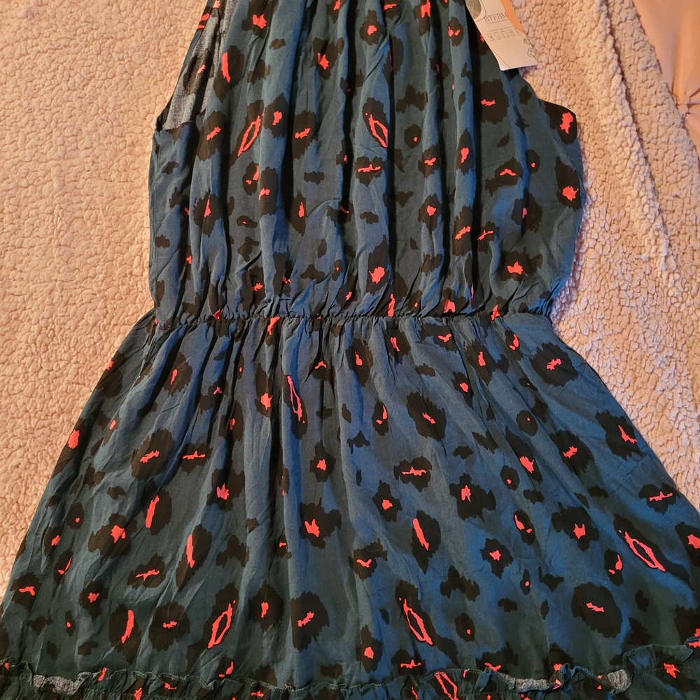 Elegant Midi Dress in Blue and Red